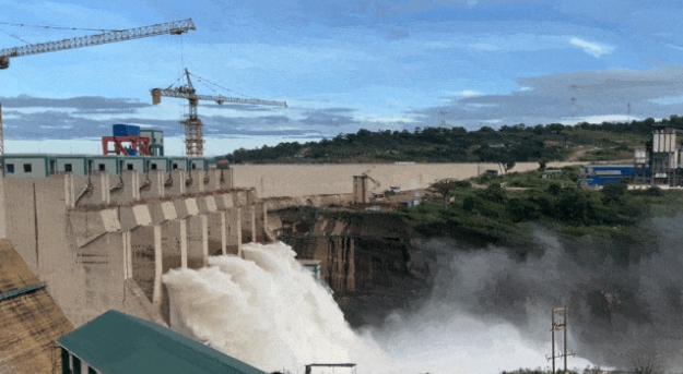坦桑尼亚在建最大水电站8号机组并网发电